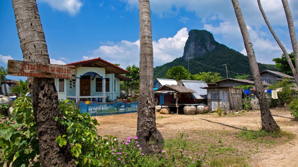 Fischerdorf auf Koh Phaluai im Ang Thong Nationalpark